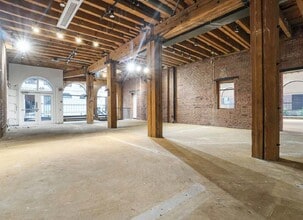 59-71 Rue De Brésoles, Montréal, QC for lease Interior Photo- Image 2 of 7
