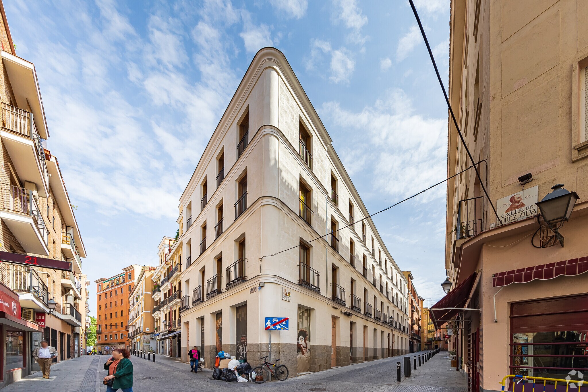 Calle de Santa Ana, 8, Madrid, Madrid for sale Primary Photo- Image 1 of 1
