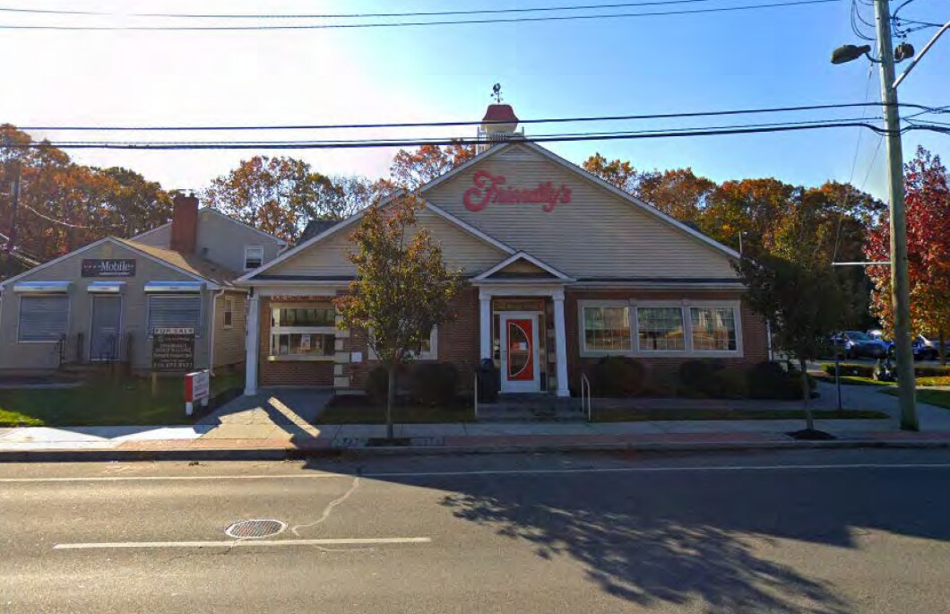 940 Montauk Hwy, Shirley, NY for sale Primary Photo- Image 1 of 1