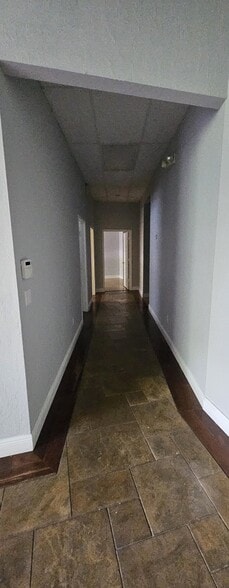 1431 Rail Head Blvd, Naples, FL for lease - Interior Photo - Image 3 of 20