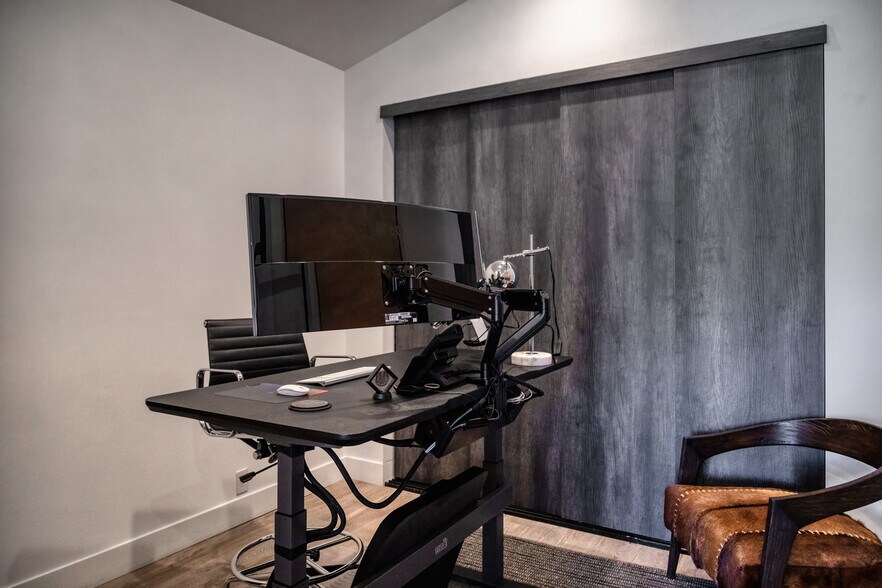 8325 W Happy Valley Rd, Peoria, AZ for lease - Interior Photo - Image 3 of 13