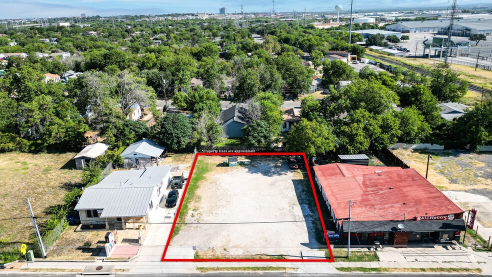 2931 E Houston St, San Antonio, TX for sale - Building Photo - Image 2 of 16