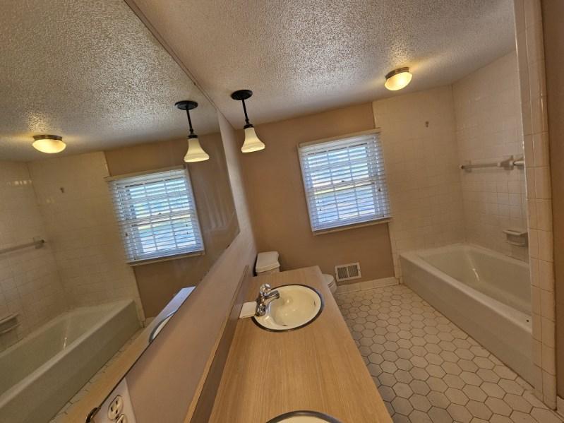 124 Cedar Rd, Lexington, SC 29073 Lin Cedar