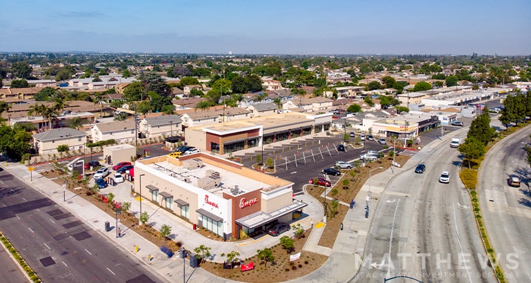 8818-8832 Imperial Hwy, Downey, CA for lease - Building Photo - Image 1 of 2