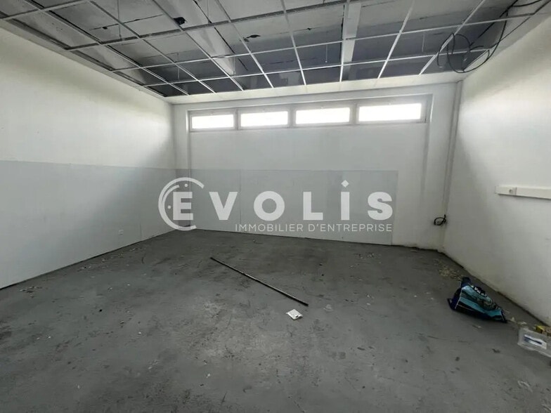 Flex in Rosny-sous-Bois for lease - Building Photo - Image 3 of 19
