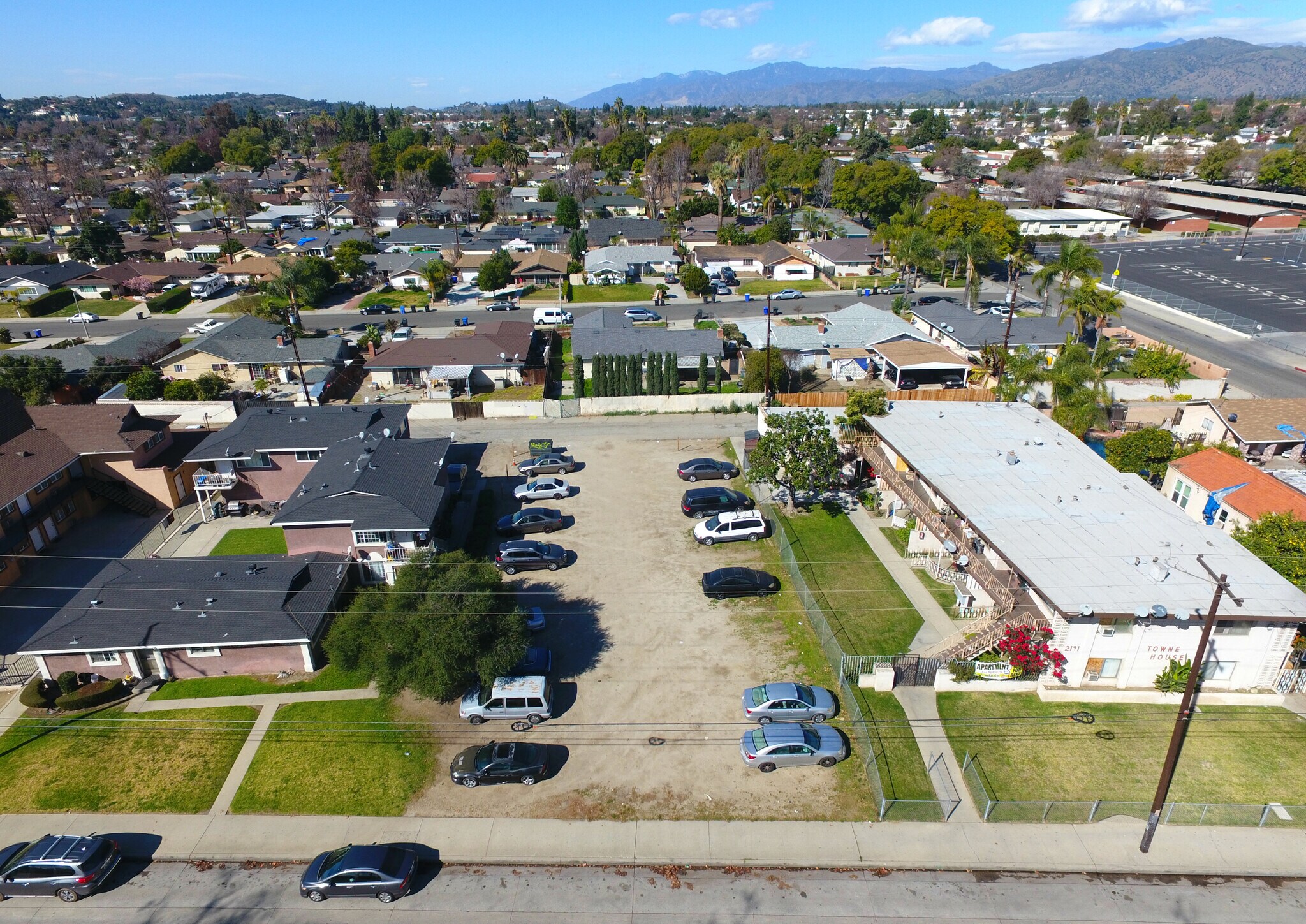 2185 N Towne Ave, Pomona, CA for sale Primary Photo- Image 1 of 1