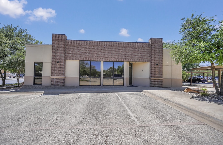 1900 W Wall St, Midland, TX for lease - Primary Photo - Image 1 of 12