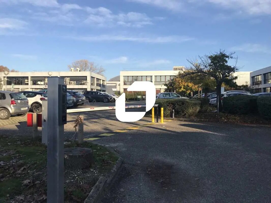 Office in Bordeaux for lease Building Photo- Image 1 of 37