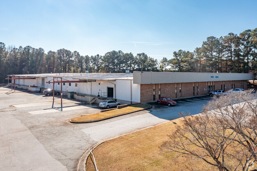 5345 Truman Dr, Decatur, GA for lease - Building Photo - Image 2 of 6