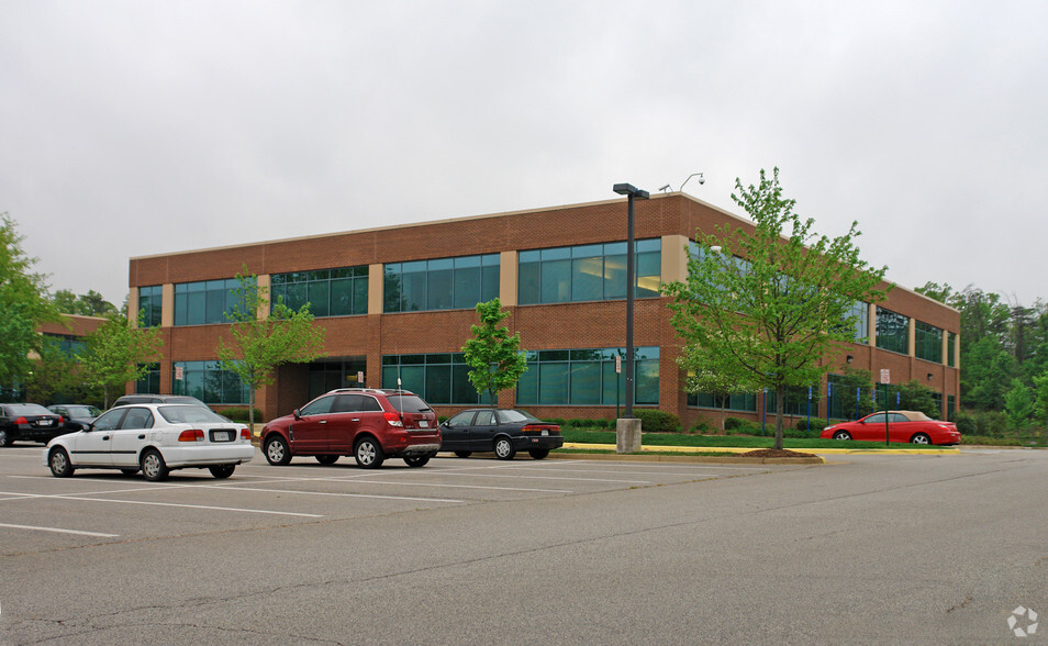 7702 Boston Blvd, Springfield, VA for lease - Building Photo - Image 1 of 2