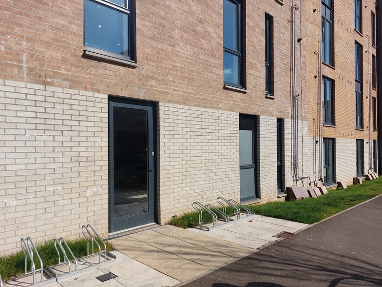 Baileyfield Crescent, Edinburgh for lease - Building Photo - Image 1 of 7