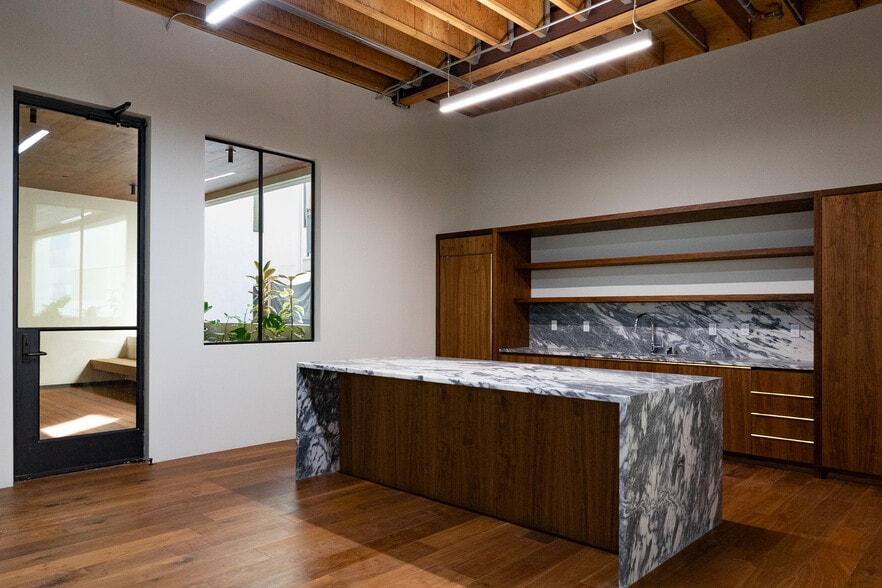 1540 7th St, Santa Monica, CA for sale - Building Photo - Image 2 of 7