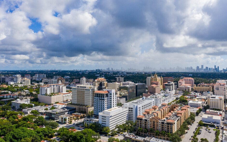 396 Alhambra Cir, Coral Gables, FL for lease - Aerial - Image 2 of 9