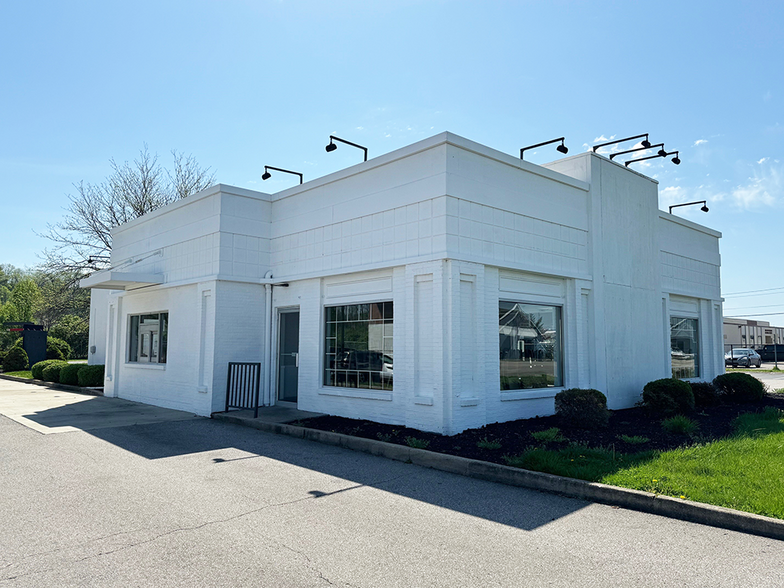 2100 S Erie Blvd, Hamilton, OH for lease - Building Photo - Image 2 of 6