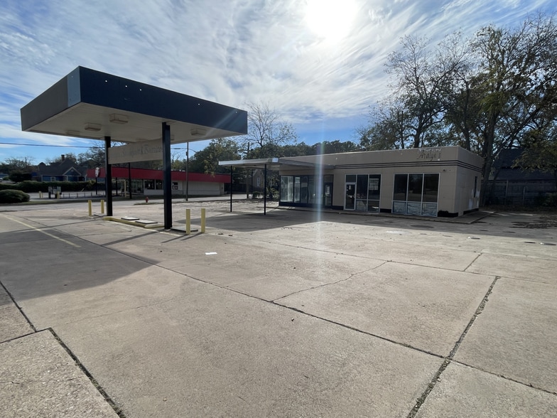 501 Palo Pinto St, Weatherford, TX for lease - Primary Photo - Image 2 of 8