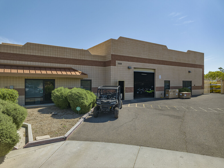 1309 N Leland Ct, Gilbert, AZ for lease - Building Photo - Image 2 of 7