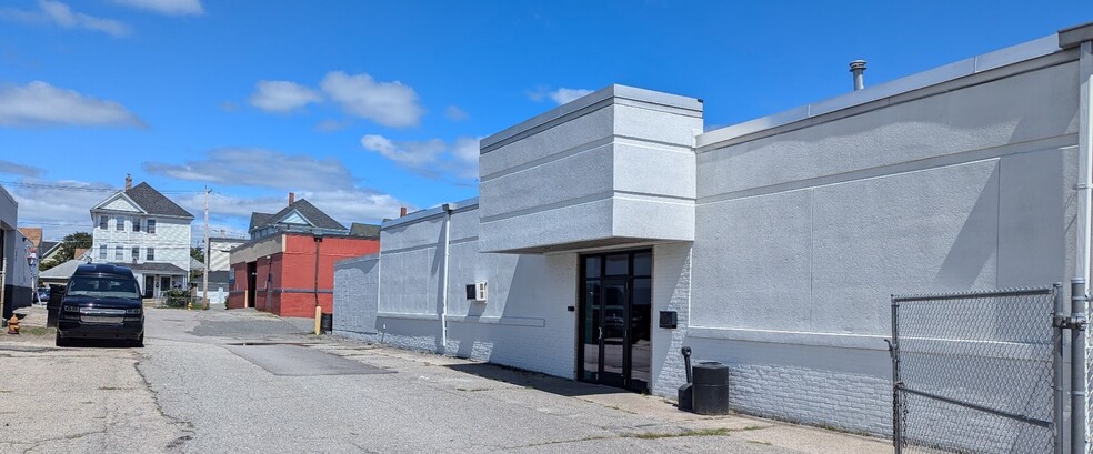 99 Webster St, Pawtucket, RI for lease - Building Photo - Image 1 of 8