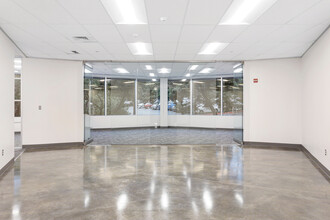 8300 N Mopac Expy, Austin, TX for lease Interior Photo- Image 2 of 7