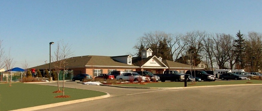 599 Falling Waters Way, Lindenhurst, IL for sale Primary Photo- Image 1 of 1