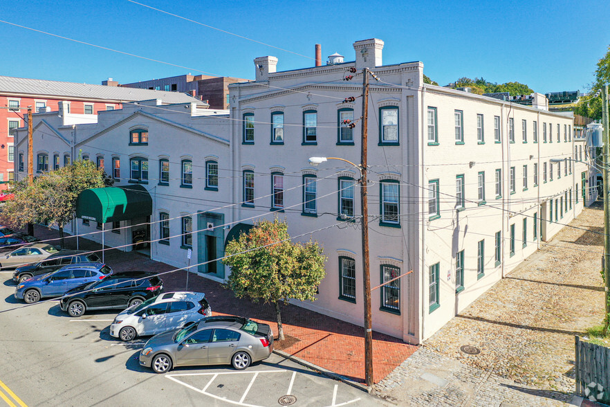 1901 E Franklin St, Richmond, VA for lease - Primary Photo - Image 1 of 2