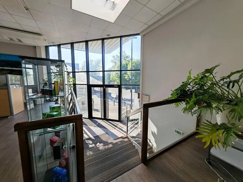 Industrial in Champigny-sur-Marne for sale - Building Photo - Image 3 of 23