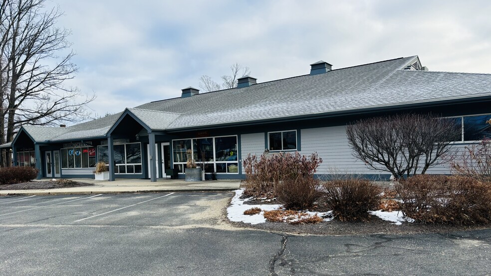 789 Main St, Great Barrington, MA for lease - Building Photo - Image 2 of 4