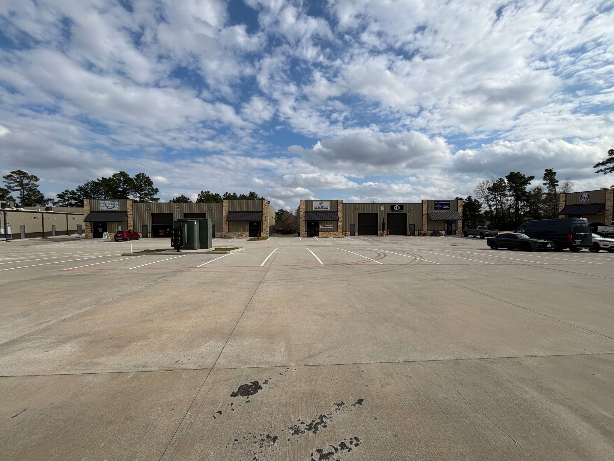 1905 Longmire Rd, Conroe, TX for lease Building Photo- Image 1 of 17