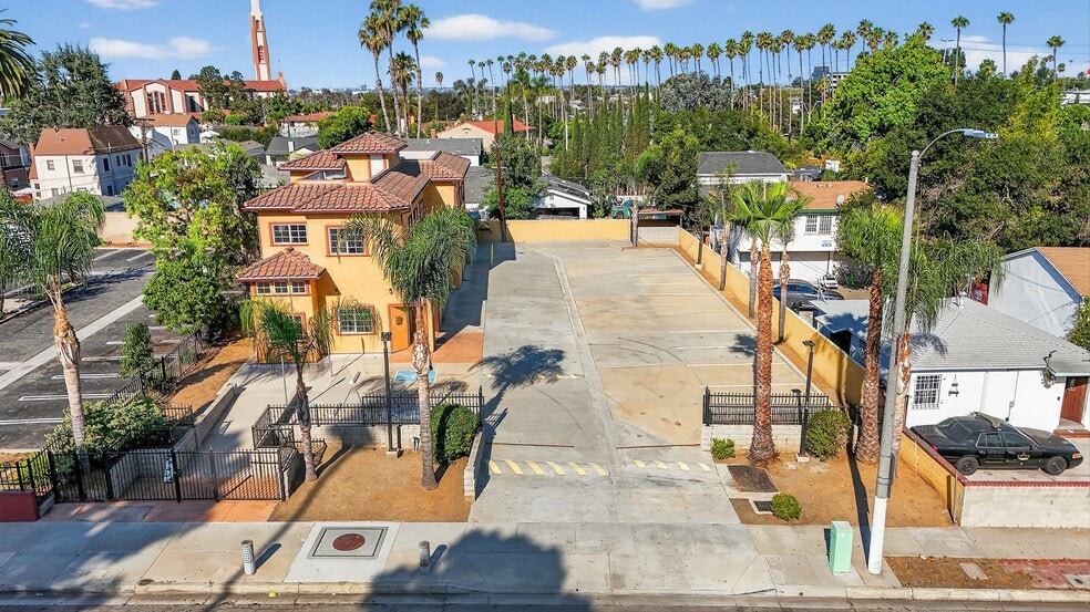 447 N Prairie Ave, Inglewood, CA for lease - Building Photo - Image 2 of 33