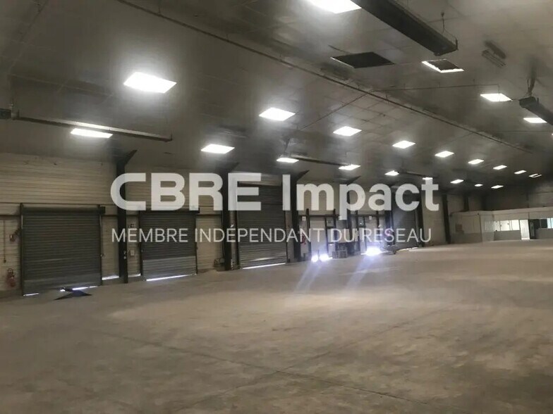 Flex in Couchey for lease - Building Photo - Image 2 of 9