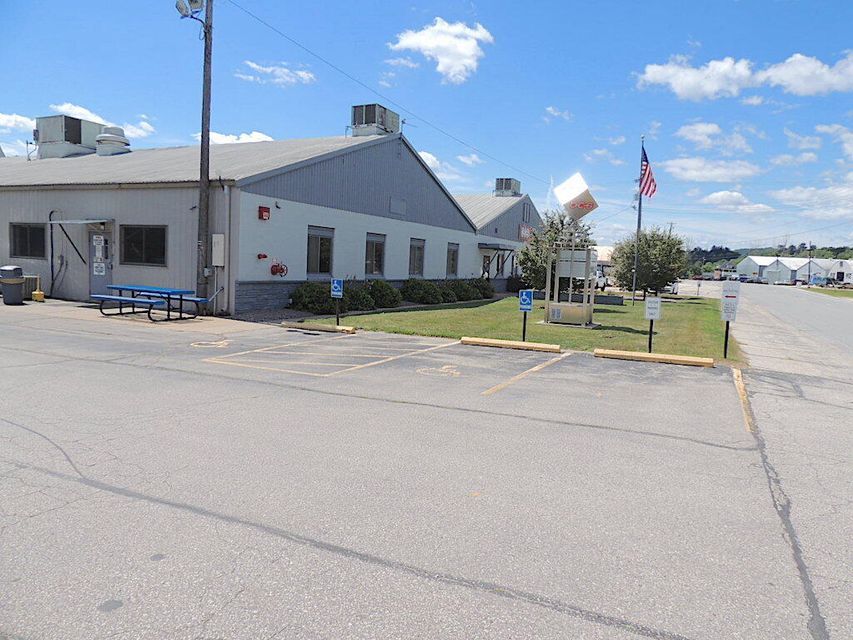 20175 W Mill Rd, Galesville, WI for sale Primary Photo- Image 1 of 1