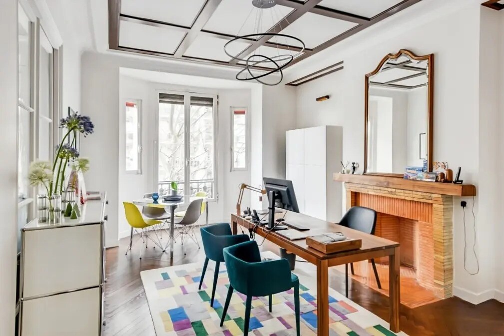 Office in Paris for lease Building Photo- Image 1 of 10