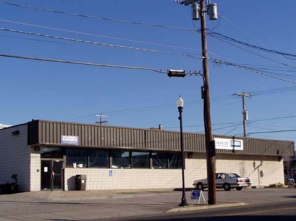 1057 Mineral Spring Ave, North Providence, RI for sale Primary Photo- Image 1 of 1
