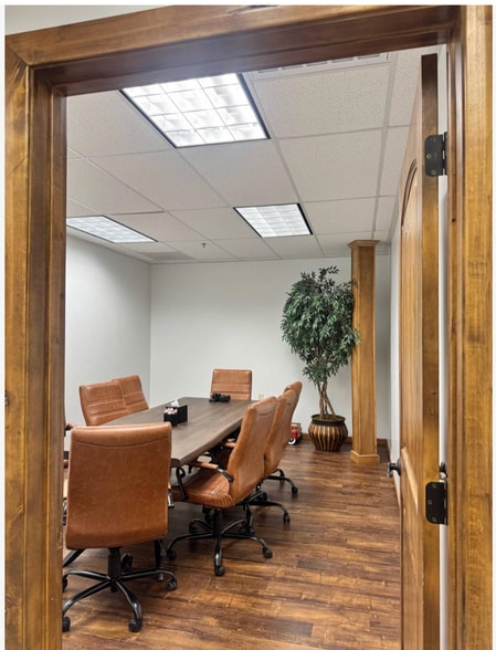 393 E Riverside Dr, Saint George, UT for lease - Building Photo - Image 1 of 6