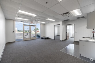 1810 Kelly Blvd, Carrollton, TX for lease Lobby- Image 1 of 14