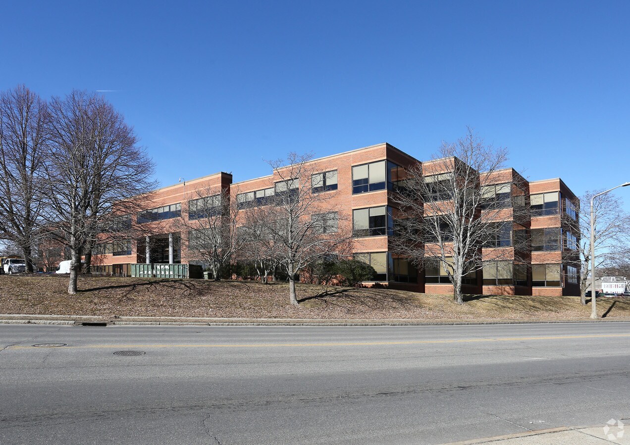 6 Shaws Cove, New London, CT 06320 Property Record