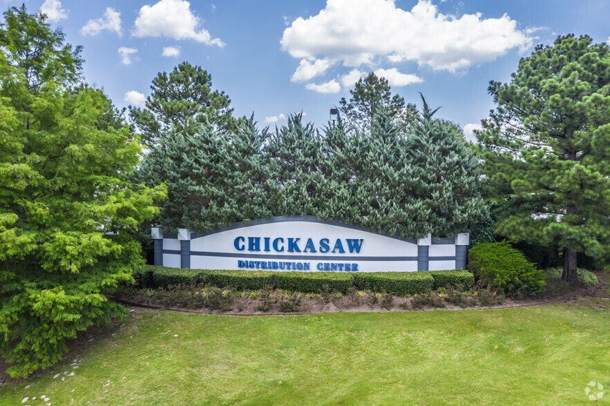 5950 Freeport Ave, Memphis, TN for lease - Building Photo - Image 3 of 12