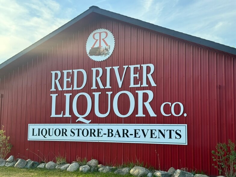 31075 MN-34 Hwy, Akeley, MN for sale - Primary Photo - Image 1 of 42