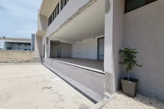 Flex in Perpignan for lease Building Photo- Image 2 of 5