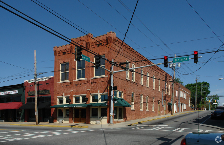 101 W Main St, Cartersville, GA for sale - Primary Photo - Image 1 of 1