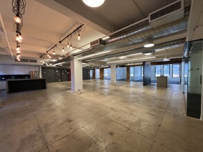 256 W 38th St, New York, NY for lease Interior Photo- Image 2 of 5