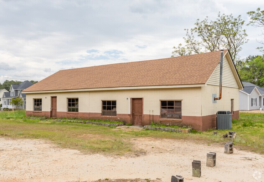 750752 Pilot Riley Rd, Zebulon, NC 27597