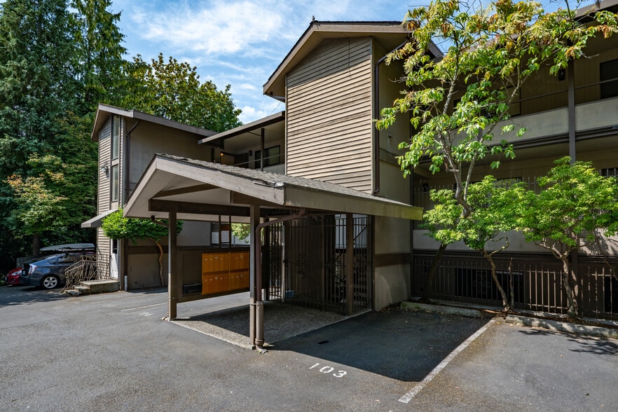 4500 1st Ave, Seattle, WA for sale - Building Photo - Image 2 of 6