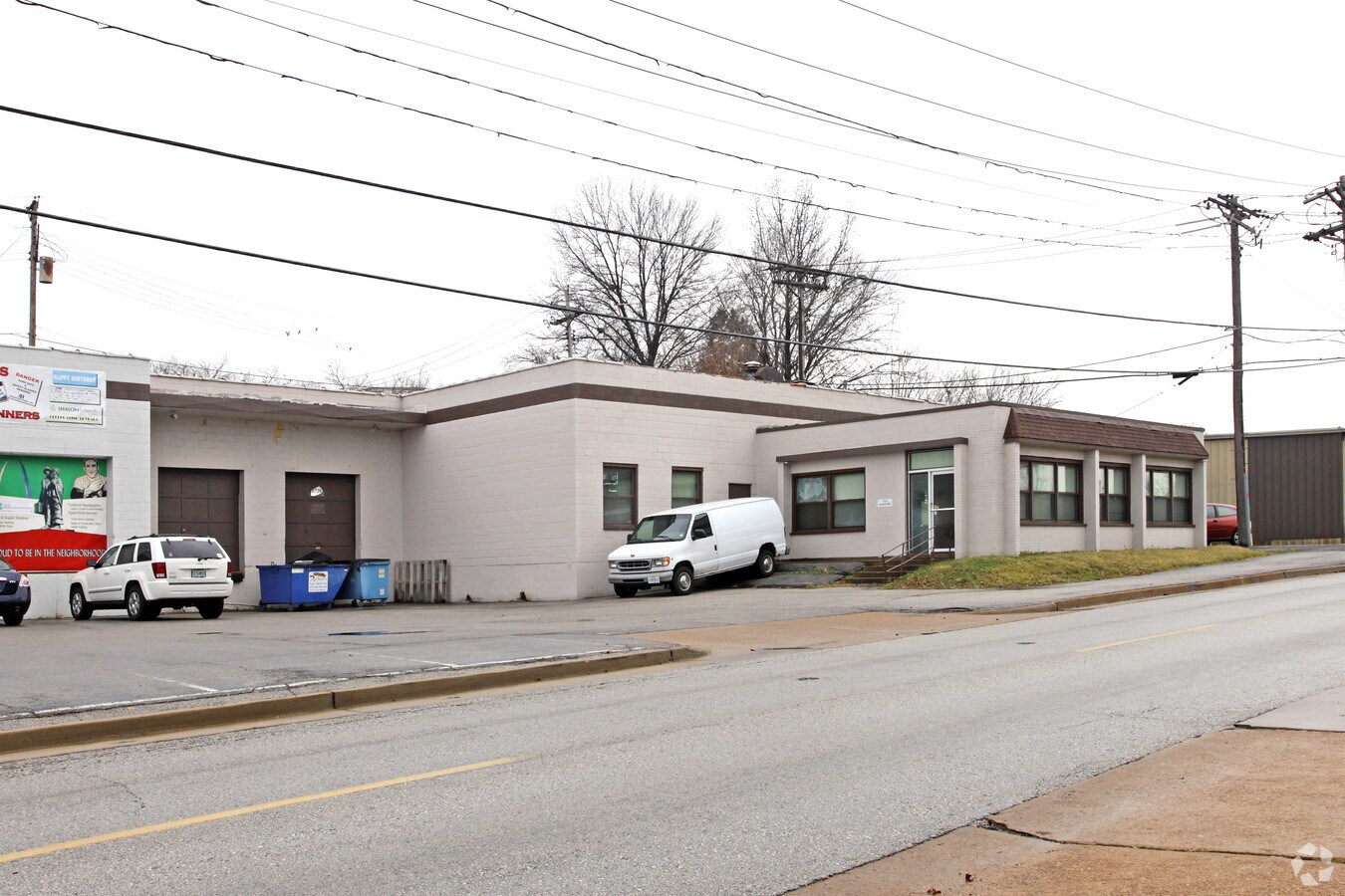 1720 Macklind Ave, Saint Louis, MO 63110