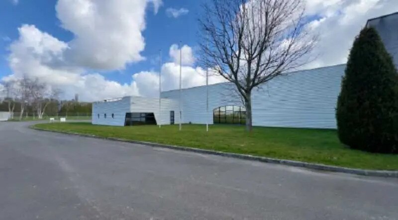 Flex in Miniac-Morvan for lease - Building Photo - Image 3 of 11