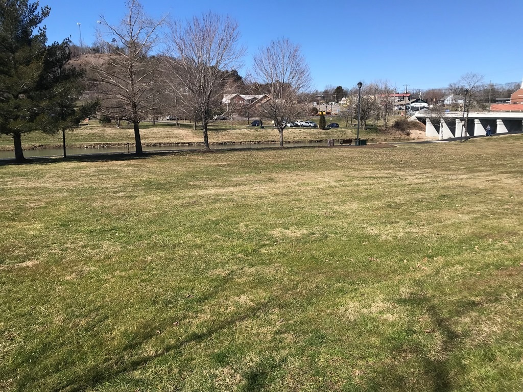 W Main St, Sevierville, TN 37862 | LoopNet