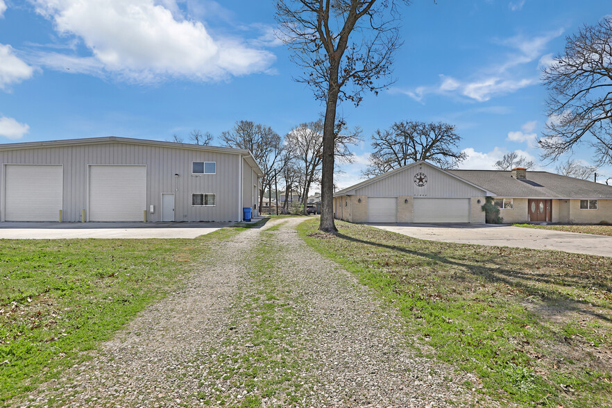 21444 W Wallis Dr, Porter, TX for sale - Building Photo - Image 2 of 51