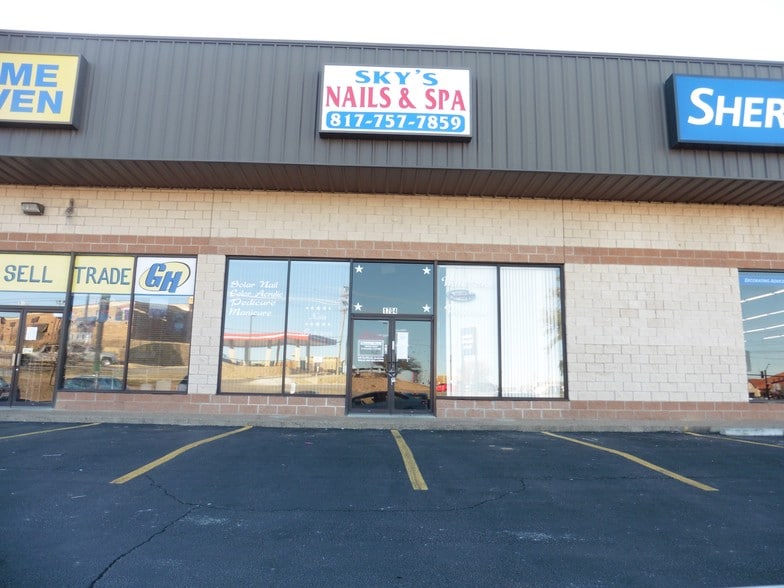 1702-1712 Bethel Rd, Weatherford, TX for lease - Building Photo - Image 1 of 8