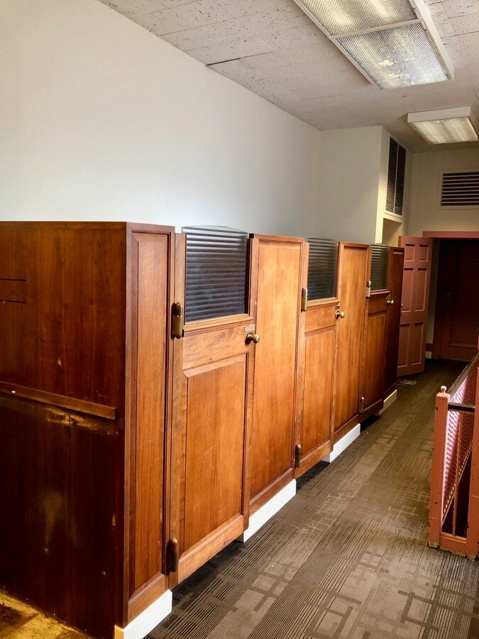 322 High St, Burlington, NJ 08016