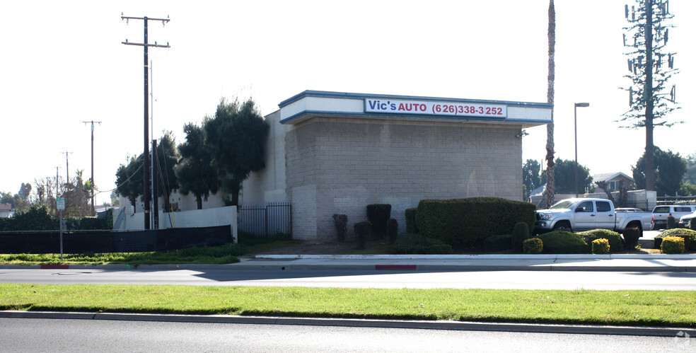 936 Glendora Ave, West Covina, CA for lease - Building Photo - Image 3 of 9