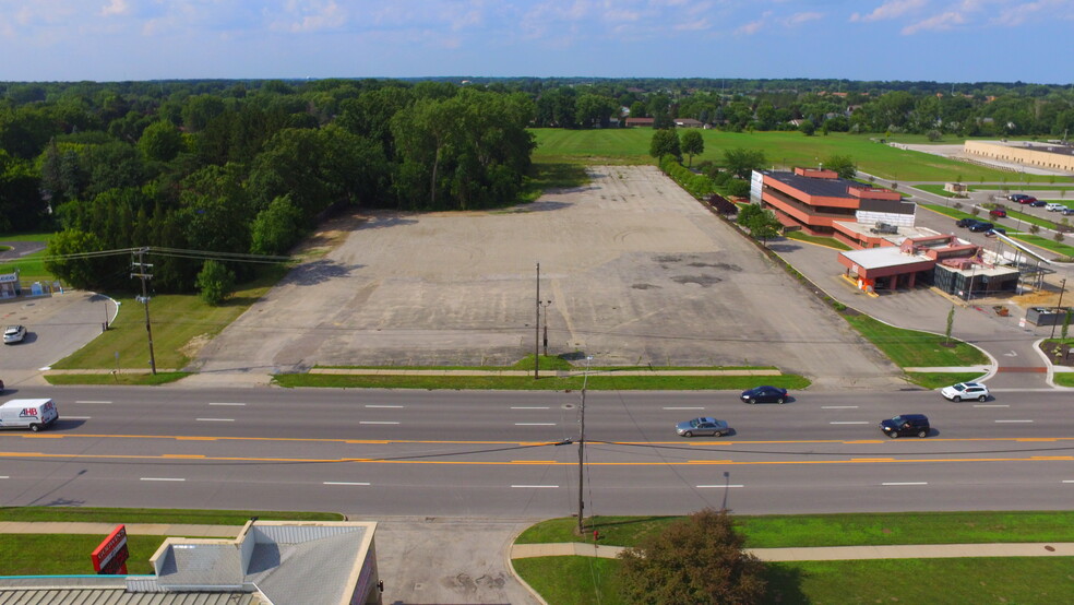 6220 State St, Saginaw, MI for sale - Aerial - Image 3 of 7